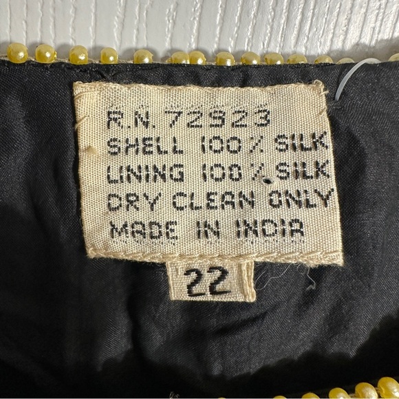 NEW International Fashions NY, Inc. vintage silk/sequin short sleeve top, sz 22 - Picture 3 of 13